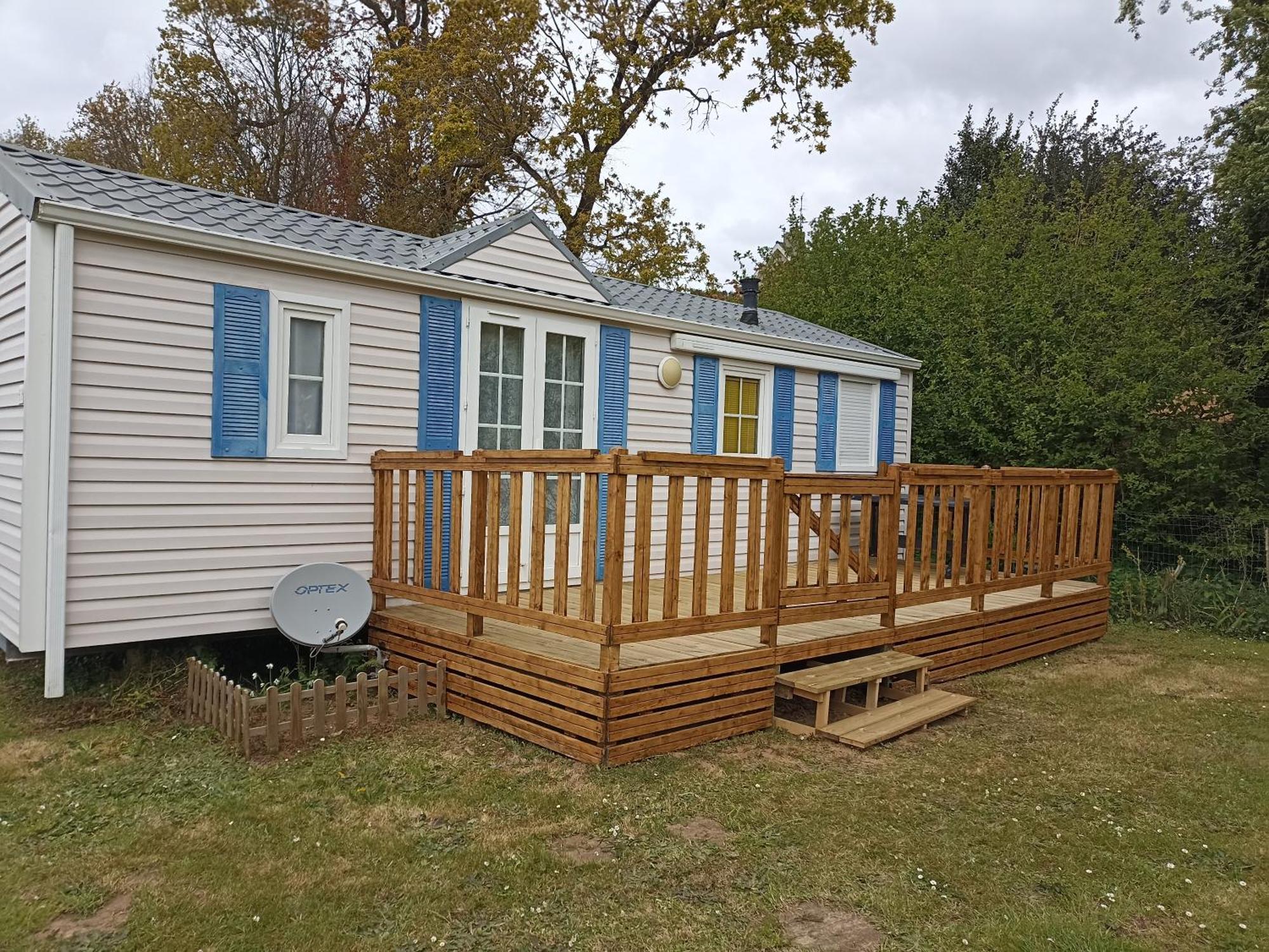 Mobil-Home Dans Camping Municipal Kermaria-Sulard Εξωτερικό φωτογραφία